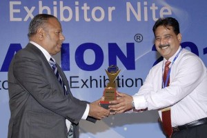 Samson awarded prize in Mumbai