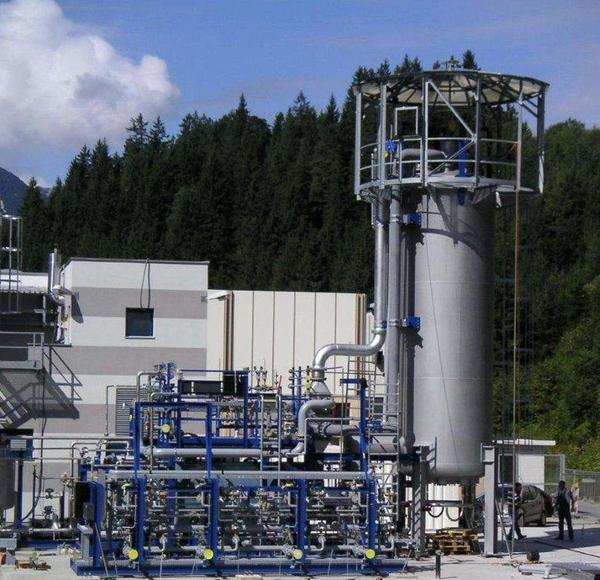 Hydrogen generation plant for Italian user