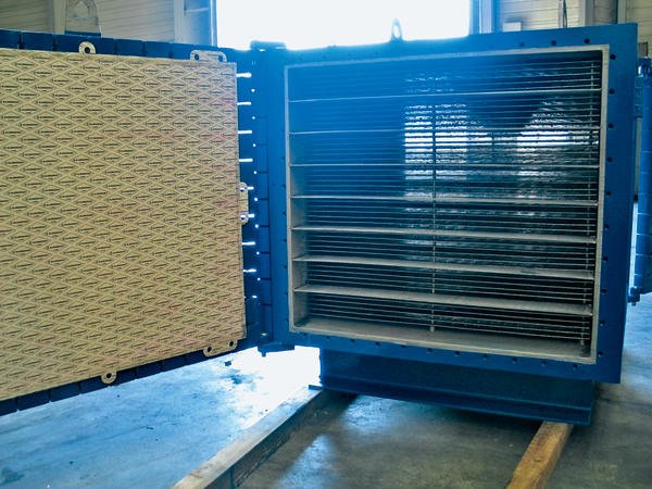 Heat exchanger manufactured of tantalum