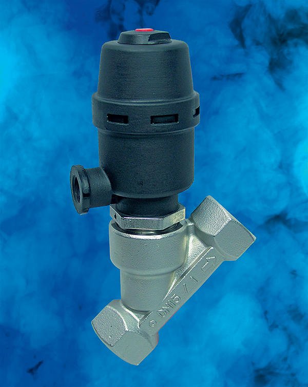 Compact actuator for globe valve