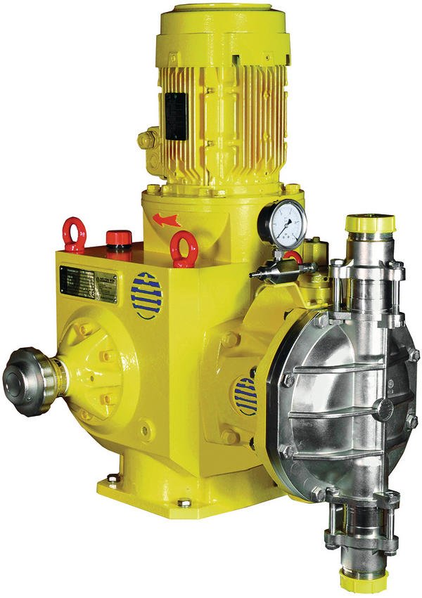 Compact industrial dosing pump