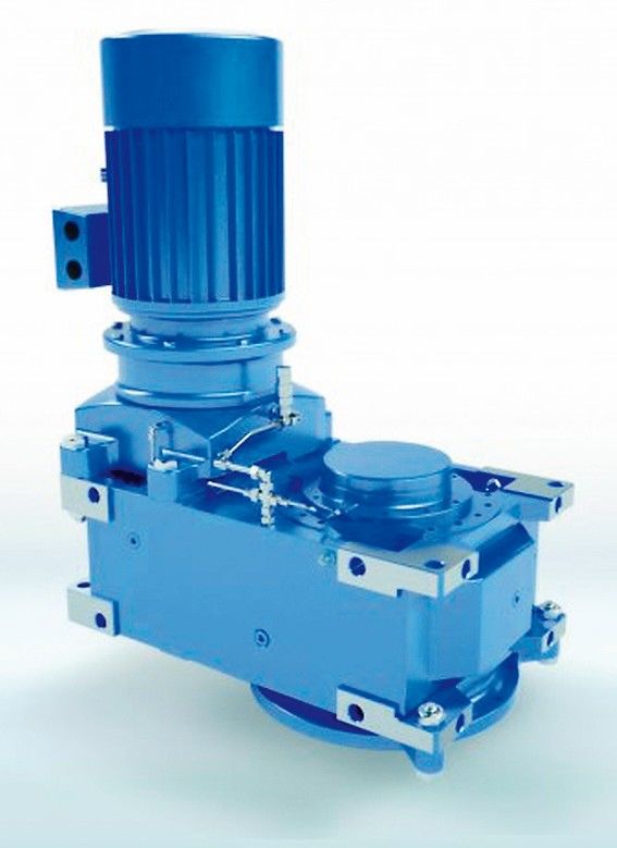 Industrial gear unit for mixers