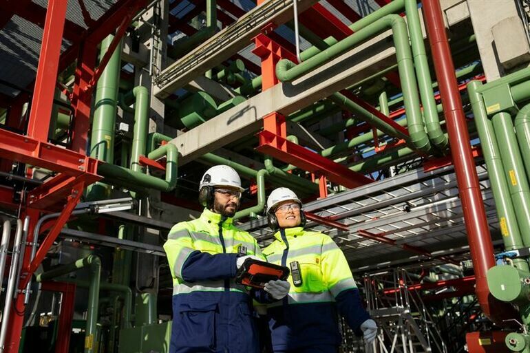 Neste crude oil refinery to become a central location for sustainable products